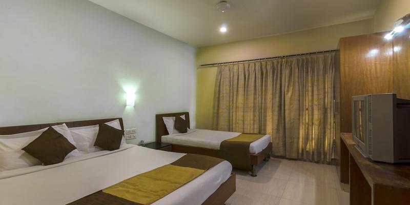 room_eb971cb2-6152-46a2-9dda-aaca1e033f2d.jpg