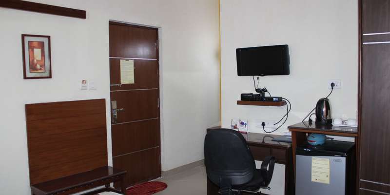 room_db571f4a-b5cd-4fcf-9f58-84ab6b5b5290.jpg