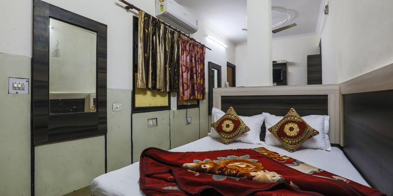 room_b4dbec23-e4eb-49bb-aab1-68ad85b87978.jpg