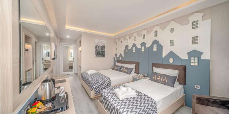 room_03667ae2-0992-4fc7-9829-0759523f9135