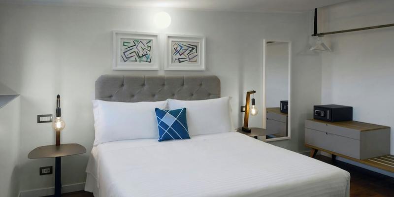 room_4a6fdf42-1b8f-4a2a-8a8c-9424b62d202e.jpg