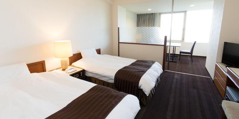 room_e8275e18-016d-4b7b-9ab2-a7f899c6cd1d.jpg
