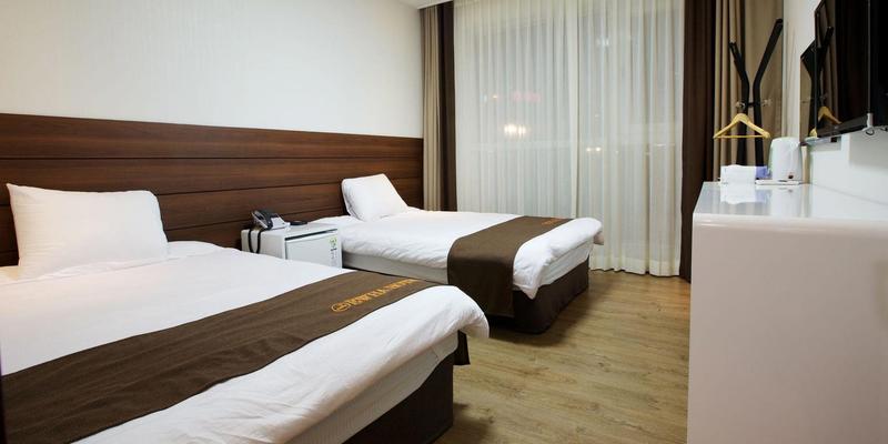 room_b04c7b07-43d5-422e-b39a-cd4d77ca6ef5.jpg