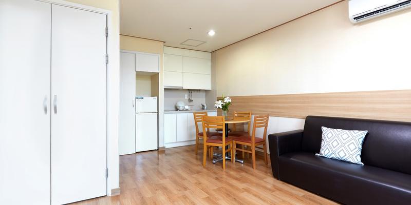 room_90f7a87d-6ffc-48dd-918e-2bd52c4fa321.jpg