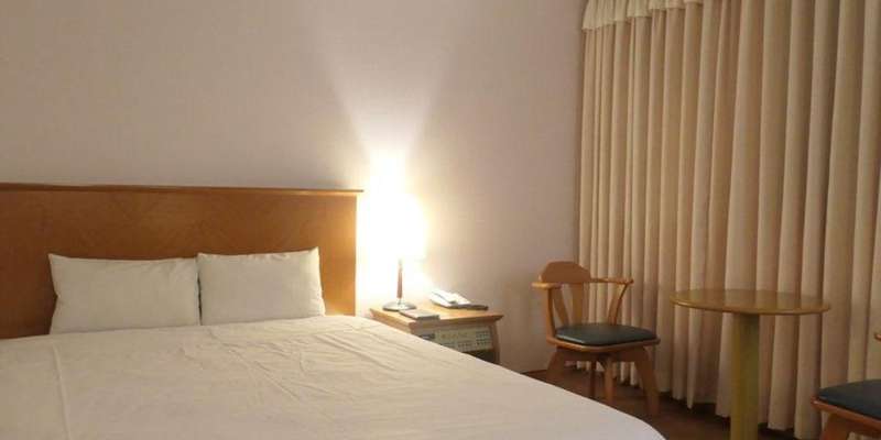 room_c45a65f2-4e4b-4b5c-9fbd-8c3aef919b8a.jpg