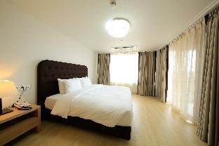 room_dbb6c8b1-5d02-48b1-8036-d77bba0da05e.jpg