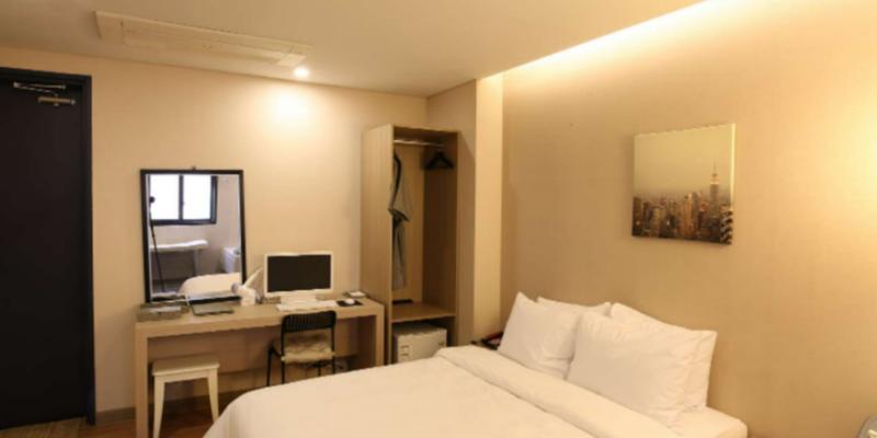 room_daa113da-74f4-4bdf-aa74-cab31d9cb988.jpg