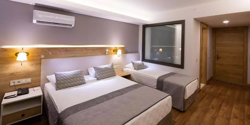 room_272946b3-39dd-491d-b0c7-2530b5283da5