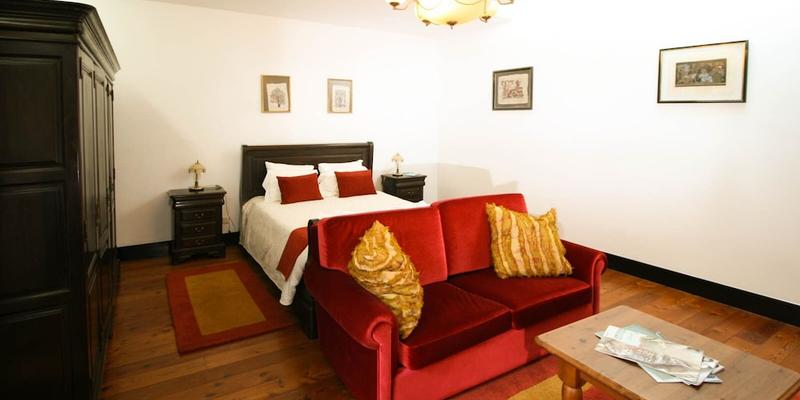 room_96d3a7f4-9b75-475c-b764-8d769e9890f6.jpg