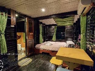 room_f3b4bd5a-b3ce-4339-8787-a55ace18ce21.jpg