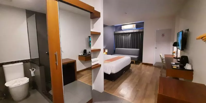 room_817919fa-ce72-4296-8b2f-74c14fd884fd.jpg