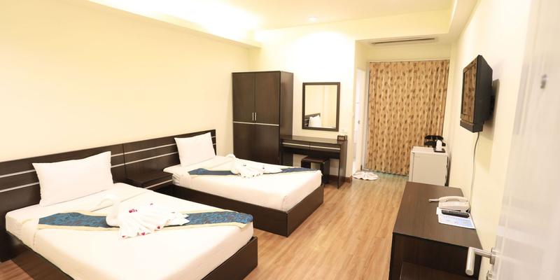 room_7ca42367-6cc8-4a38-a0f3-7eab3d3d9f9e.jpg