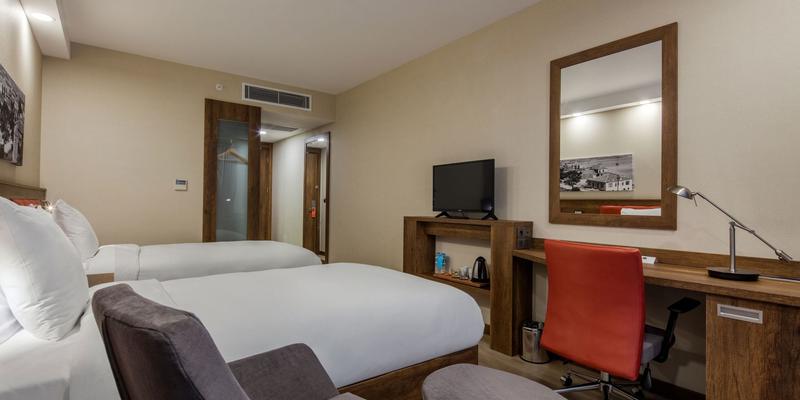 room_6742c67b-5a2b-4461-8b78-e71570a1fa8f.jpg