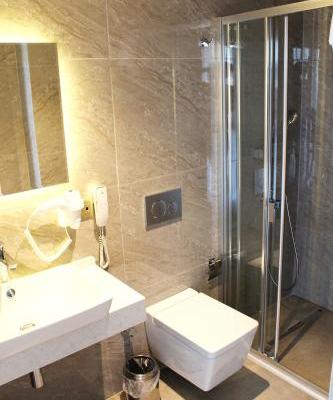 room_d7dbf080-7be3-4ad4-8e5a-eb02022dd6d8.jpg