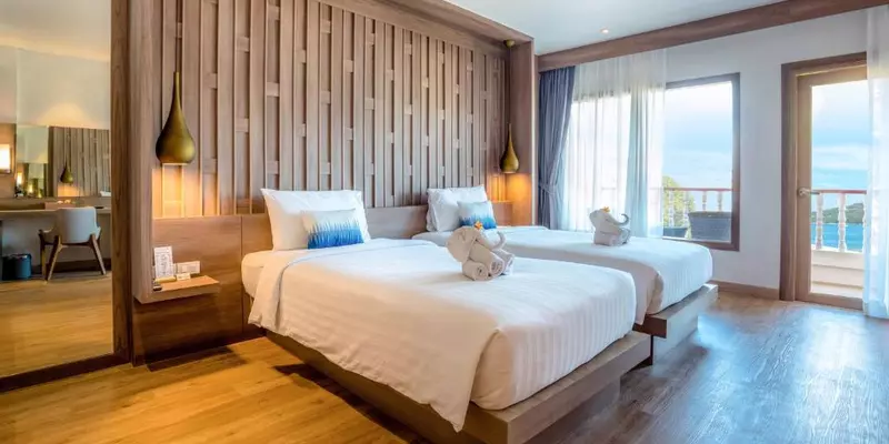 room_1d82f820-ccaa-45d7-8fdc-6af13ab8293a.jpg
