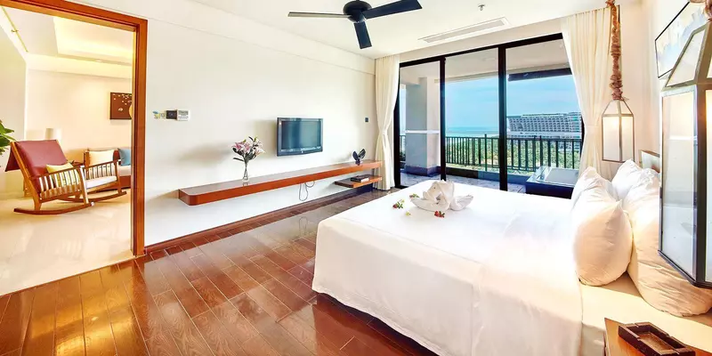 room_42b7c7fa-94bc-4e4e-9233-1e42e3d0fa19