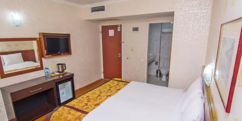 room_4b8751bf-63b0-4f78-a90d-a52e67d07c46.jpg