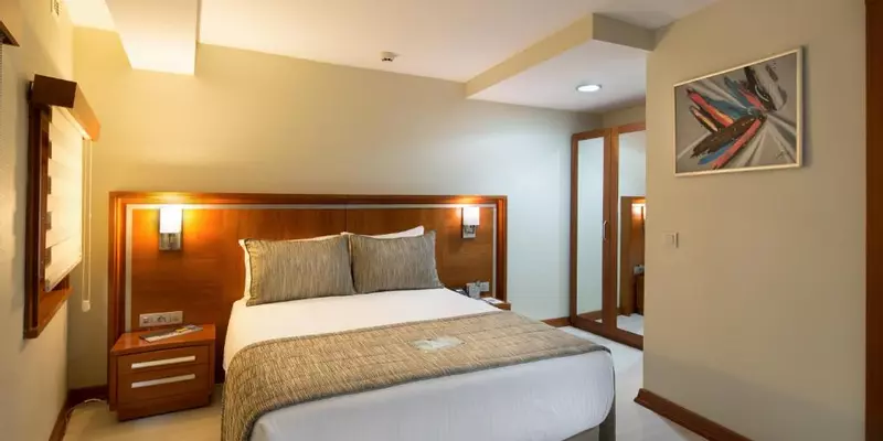 room_0271f77a-10b9-4bcd-a695-9a19c7492d8a.jpg