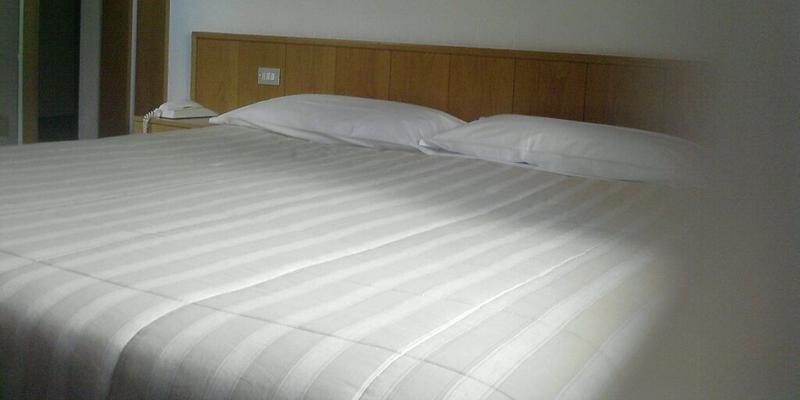 room_49ef75f6-d0b3-4d8d-90df-0e4fa514e8ca.jpg