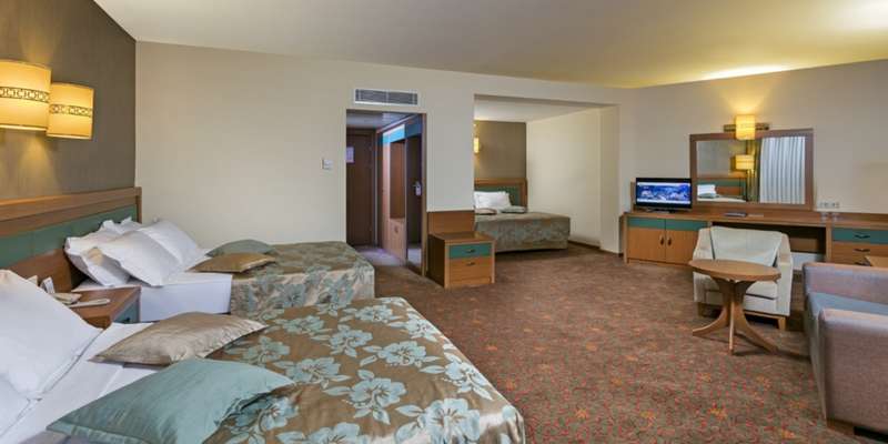 room_2f6aceaf-3862-4461-b10a-81aa83f5a680