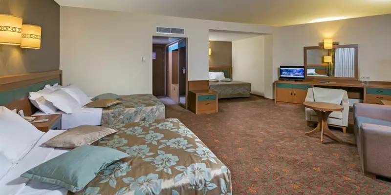 room_2f6aceaf-3862-4461-b10a-81aa83f5a680