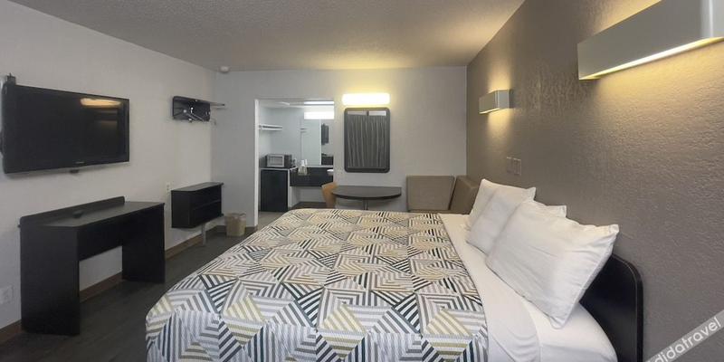 room_c48fb159-3f2d-4d6b-9bb1-f97c74ff07e2.jpg