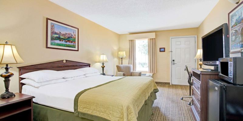 room_e31aa63e-dfce-4ff2-b8be-2c52e40d1f82.jpg