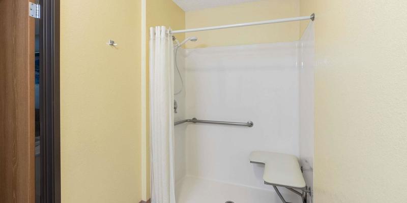 room_704de143-fe9d-4170-a488-e3f9ce04649a.jpg