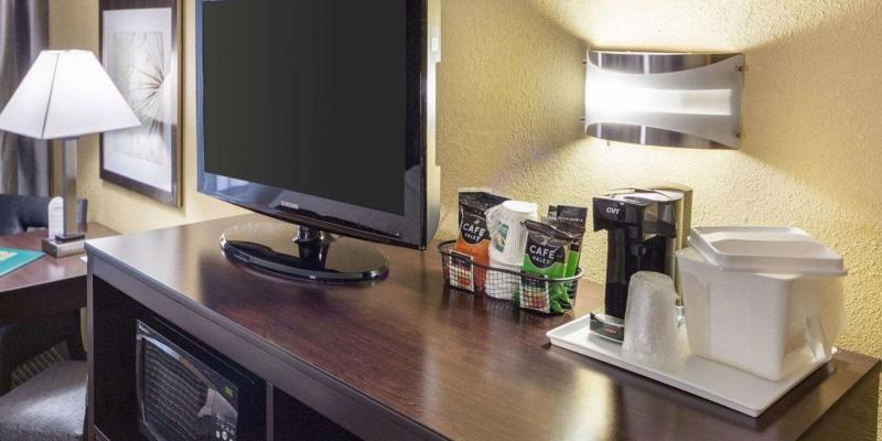 room_e5164a15-853e-4e0e-9fd6-3258e158c4b8.jpg
