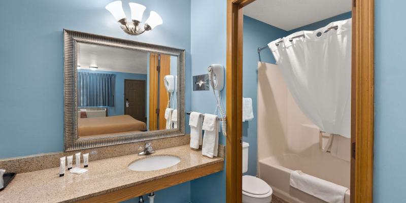 room_3eacc7aa-8e5f-4bd8-8d60-e526e4d48405.jpg