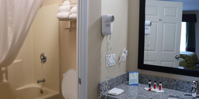 room_558ce71f-de35-4d1f-b54c-9fec03bbce0d.jpg