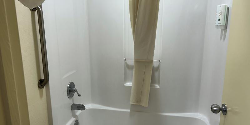 room_3ab90b01-7908-4c15-8dda-dd3c6d007744.jpg