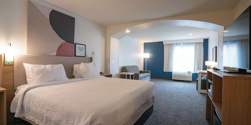 room_1e95596e-bdde-446a-b2f9-c762eb0c9c21.jpg