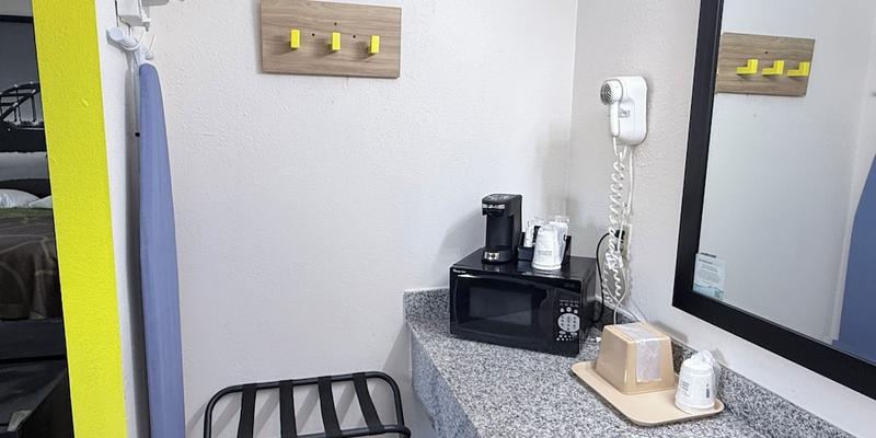 room_c2b5f6c6-db29-441c-a93a-3f25a908c2f1.jpg