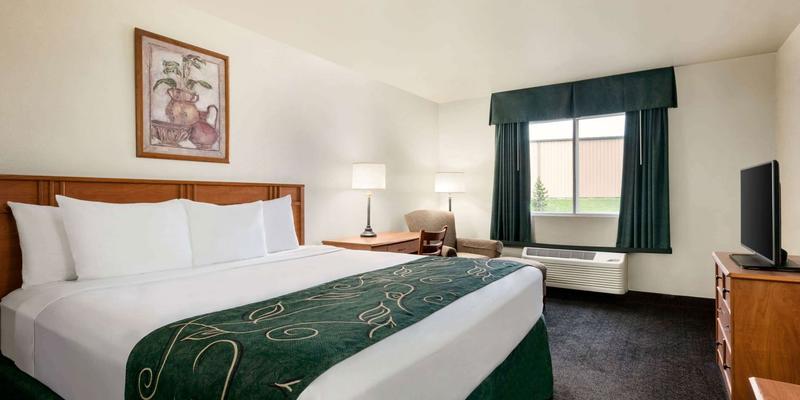 room_37ec5d09-88dd-44e4-abd5-f2f2e4a8e2e7.jpg
