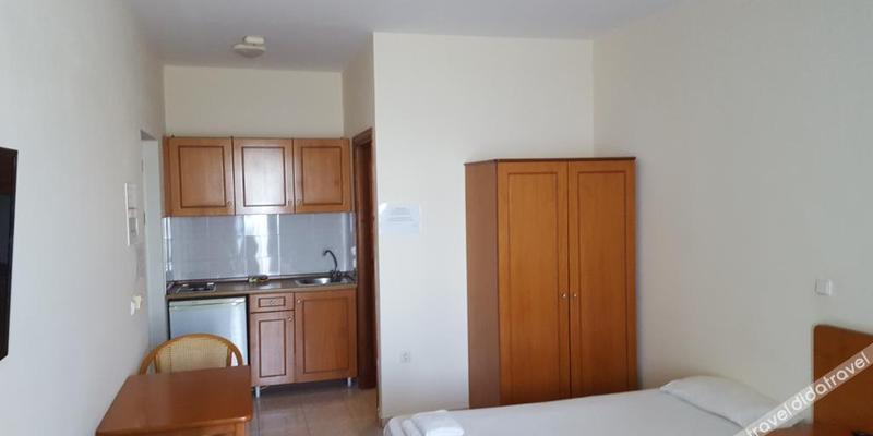 room_621ac2cf-cd11-4b52-86a9-2b792e2c6921.jpg