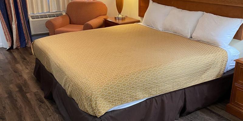 room_e8a8b2a3-d10d-4fd1-8e28-42b410a47df5.jpg