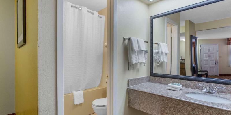 room_d816cbc6-fb41-44d6-94c2-a8c75e9cebd7.jpg