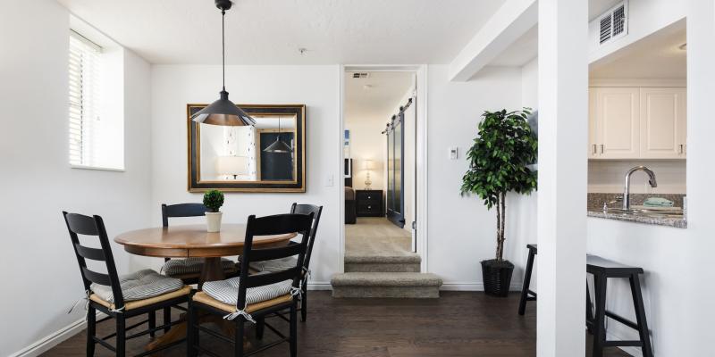 room_c5077df0-8e29-4a3d-aff0-d4e182a7a4a5.jpg