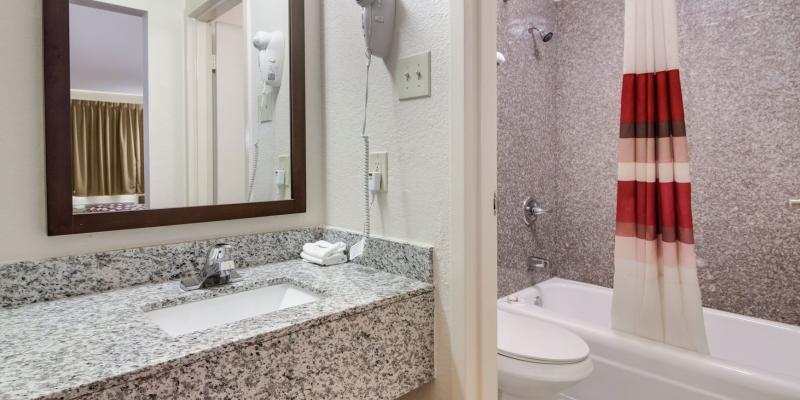 room_cb808ade-b70e-46b3-abcd-8a22367df920.jpg