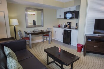 room_ffc9e923-4075-4156-8d86-e0eb6b7a2070.jpg