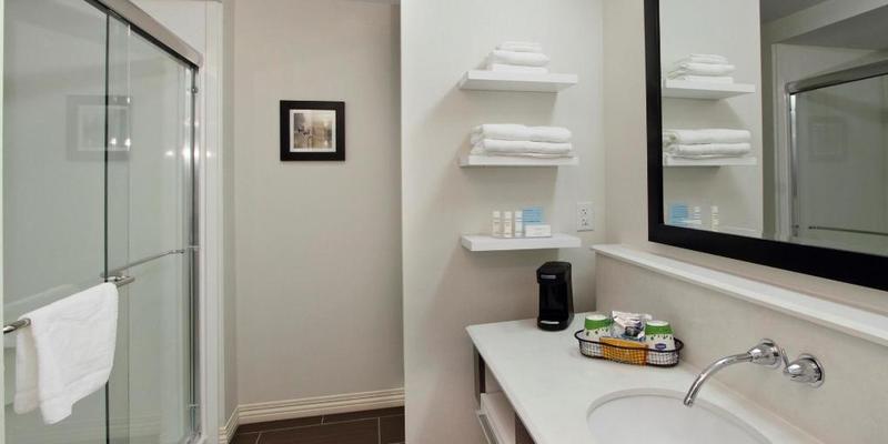 room_54e2a951-81ef-4bfe-8f7c-73aa176aa98c.jpg