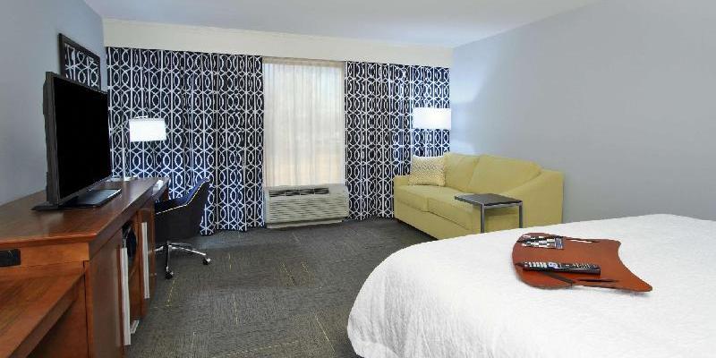 room_e4bf7815-bfd3-4f0a-9f6c-e8e2e1efe80f.jpg