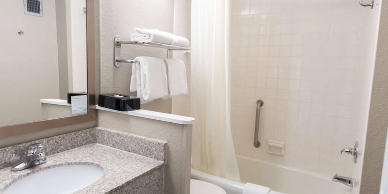 room_48b63e75-3e37-49d7-b84a-829e9ee583a0.jpg