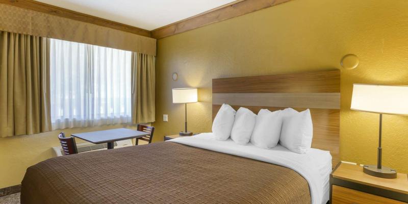 room_e4dae5a3-7afb-41ba-84a2-9ffa82fc9bd3.jpg
