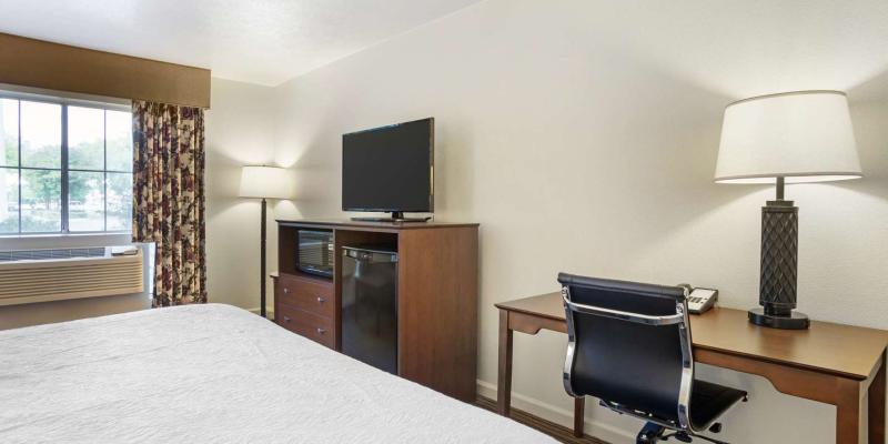 room_42ab7ec0-e1dc-4a34-86fb-41a138986aff.jpg