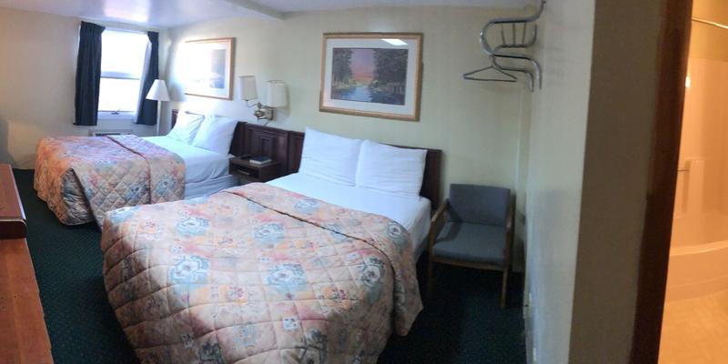 room_60a5676c-d6fe-45c2-aaa2-b2420b78f0b6.jpg