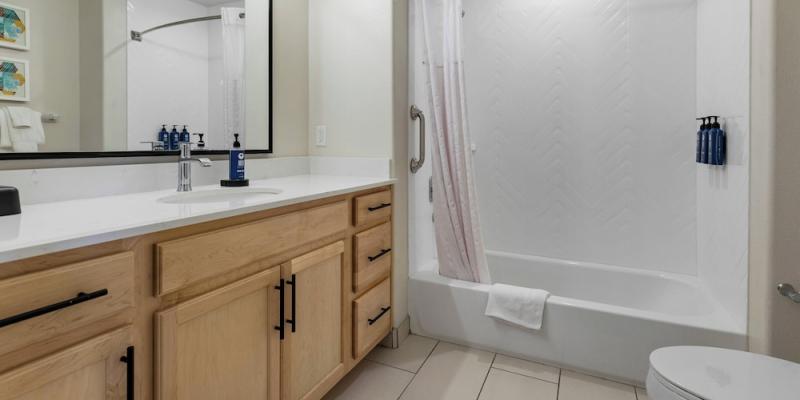 room_8c9e5a9e-eef8-4fe2-82b4-a4cfc2a9ea3c.jpg