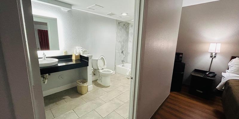 room_cc9e88a8-11ca-4819-bc9e-b6e45140cd83.jpg