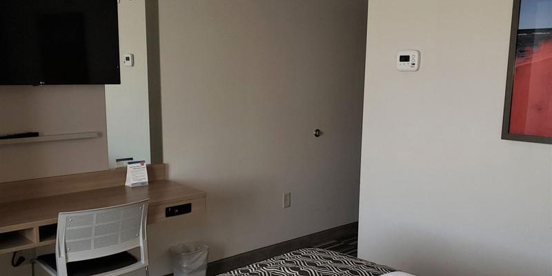 room_0494d44b-6f08-4eac-97ae-02017f2add16.jpg